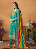 Buy Indian Dresses Online In USA, UK, Canada With Free International Shipping Worldwide.